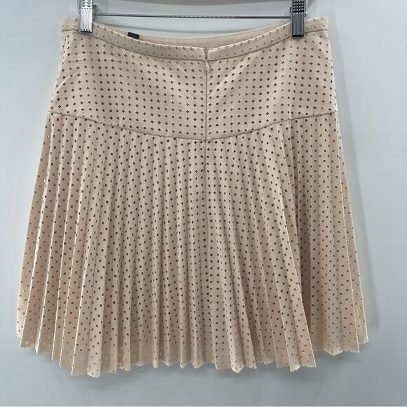 J. Crew Laser Cut Pleated Cream Perforated Cutout A-Line Preppy Mini Skirt Sz. 2 - Picture 8 of 11